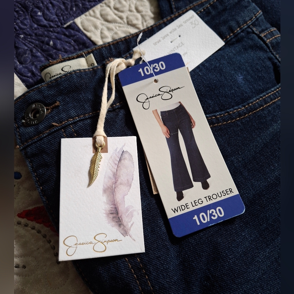Jessica Simpson Vintage Lived-in True Love Wide Leg Flare Jeans Wom Sz 10/30 NWT